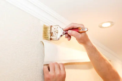 Pose de papier peint à Pomayrols — revêtements muraux et toiles de verre